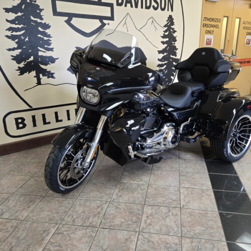 2026 Harley-Davidson® Street Glide 3 Limited Midnight Ember Chrome Trim thumb 1