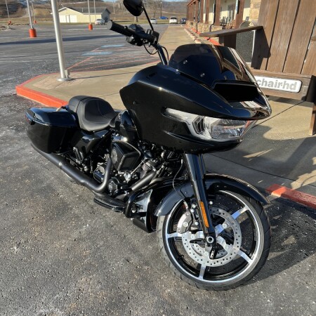 FLTRX 2026 Road Glide® thumb 3