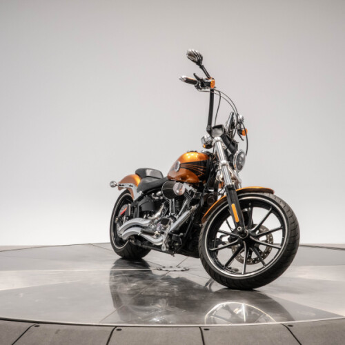 2014 Harley-Davidson FXSB Softail Breakout in Amber Whiskey with 9,891 miles thumb 3
