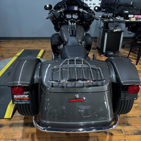 2023 Harley-Davidson® Road Glide® 3 GRAY HAZE thumb 0