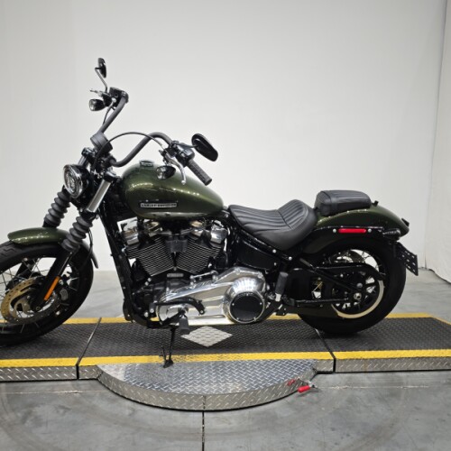 FXBB 2026 Street Bob® thumb 1