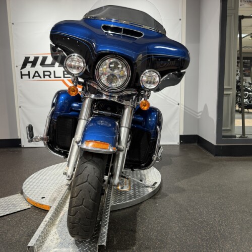 2018 Harley-Davidson® Ultra Limited thumb 2