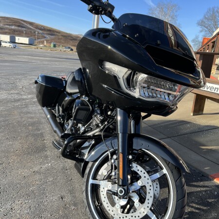 FLTRX 2026 Road Glide® thumb 2