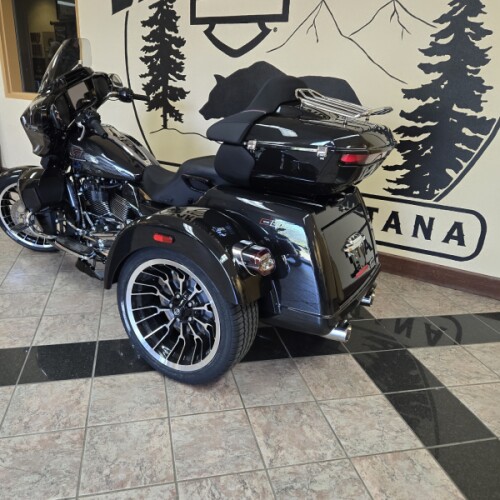 2026 Harley-Davidson® Street Glide 3 Limited Midnight Ember Chrome Trim thumb 2