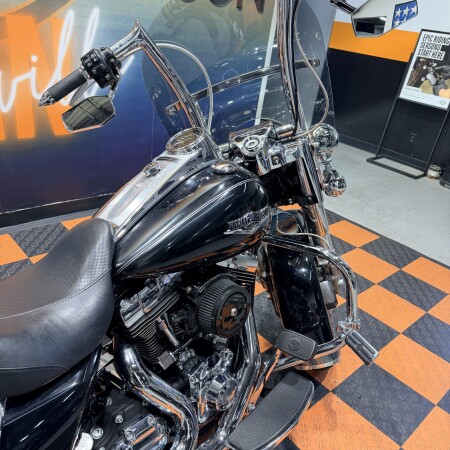 2014 Harley-Davidson Road King FLHR thumb 3