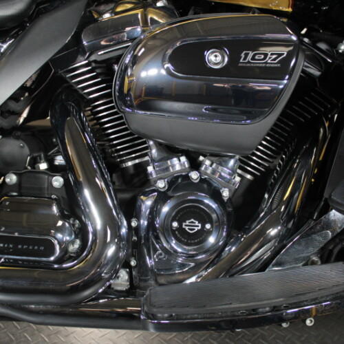 2017 Road Glide® Ultra FLTRU  thumb 0