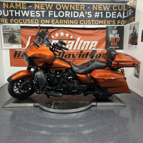 2019 Harley-Davidson® Street Glide® Special | Pre-Owned Touring Motorcycle thumb 2