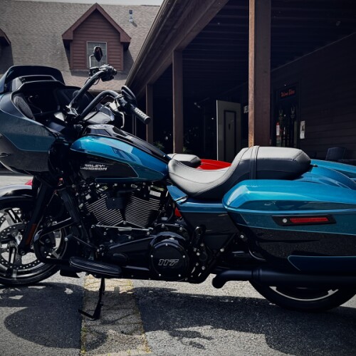 2026 Harley-Davidson® Road Glide® Teal Thunder / Vivid Black Black Trim thumb 3