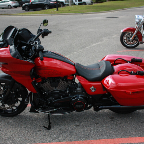 2025 Harley-Davidson® FLTRXSTSE CVO™ Road Glide™ ST thumb 0