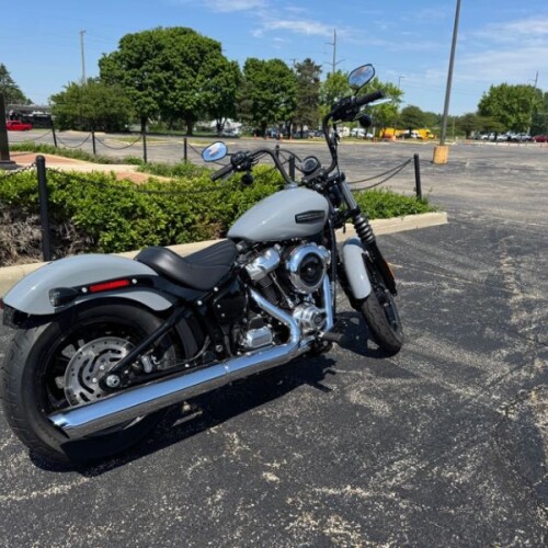 FXBB 2026 Street Bob® thumb 3