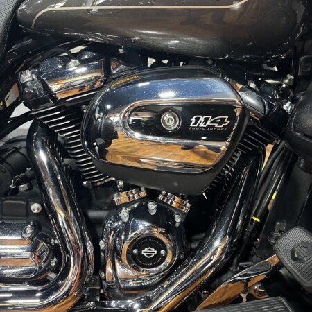 2023 Harley-Davidson® Road Glide® 3 GRAY HAZE thumb 2