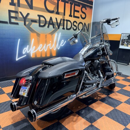 2014 Harley-Davidson Road King FLHR thumb 0