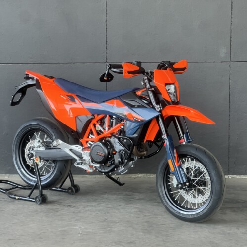 2026 KTM 690 SMC R ORANGE thumb 3