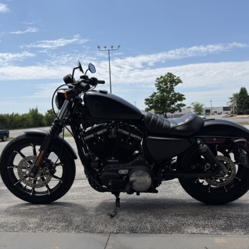 2021 Harley-Davidson® Iron 883™ XL 883N BLACK DENIM thumb 0