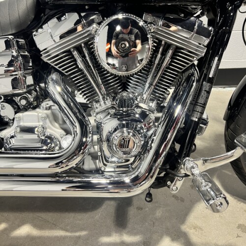 2009 Harley-Davidson® Super Glide® Custom Vivid Black FXDC thumb 1