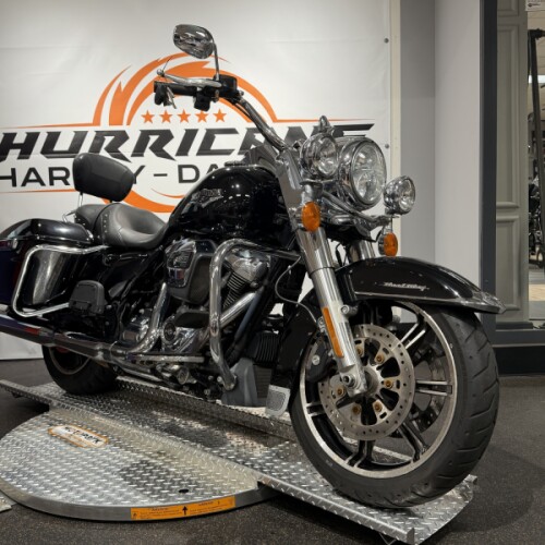 2022 Harley-Davidson® Road King® thumb 3