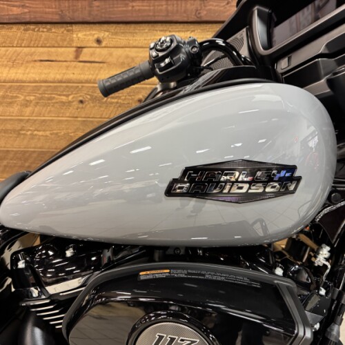 2026 Harley-Davidson® Street Glide® Dark Billiard Gray Black Trim FLHX thumb 3