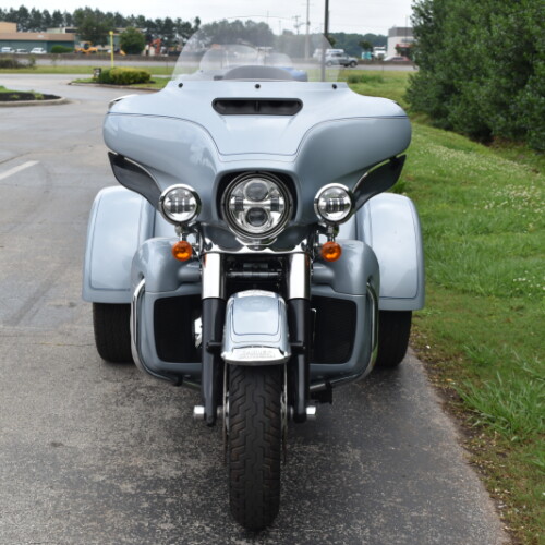FLHTCUTG 2023 Tri Glide® Ultra thumb 2