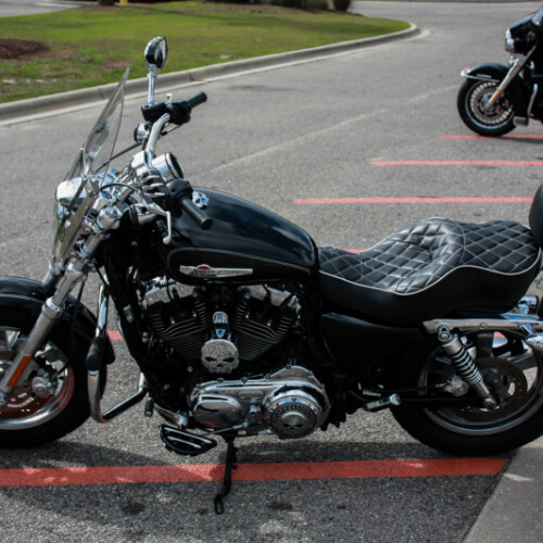 2013 Harley-Davidson® 1200 Custom XL1200C thumb 0