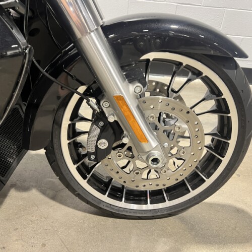 2026 Harley-Davidson® Street Glide 3 Limited Midnight Ember FLHLT thumb 2