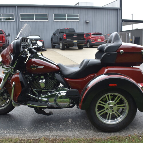 FLHTCUTG 2024 Tri Glide™ Ultra thumb 0