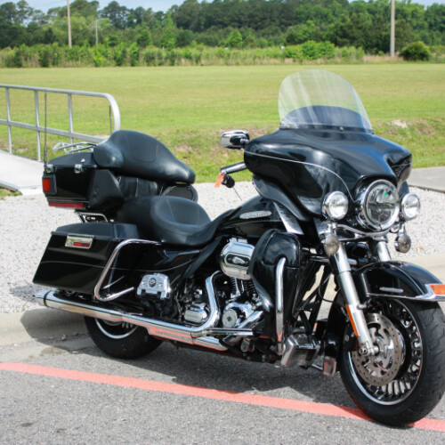 2013 Harley-Davidson® Electra Glide® Ultra Limited FLHTK thumb 3