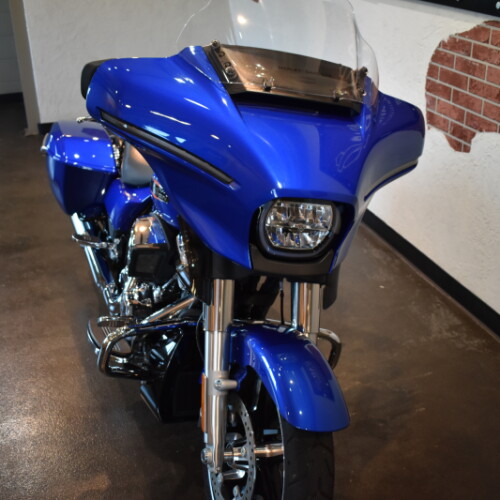 2024 Harley-Davidson® Street Glide® Blue Burst thumb 2