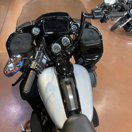 FLTRK 2023 Road Glide® Limited thumb 0