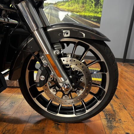 2023 Harley-Davidson® Road Glide® 3 GRAY HAZE thumb 1