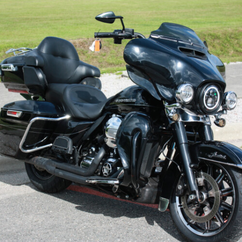 2014 Harley-Davidson® Ultra Limited FLHTK thumb 3