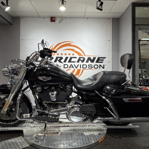 2022 Harley-Davidson® Road King® thumb 0