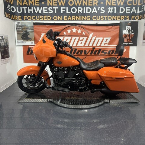 2023 Harley-Davidson® Street Glide® Special | Pre-Owned Touring Motorcycle thumb 3