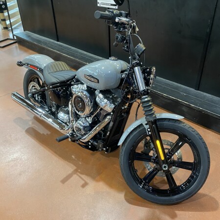 FXBB 2026 Street Bob® thumb 3
