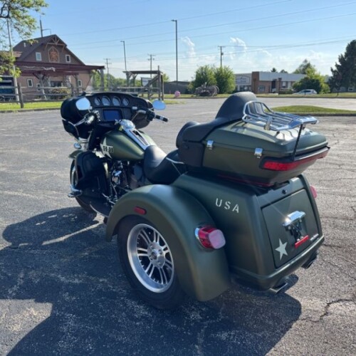 FLHTCUTG 2022 Tri Glide® Ultra thumb 0