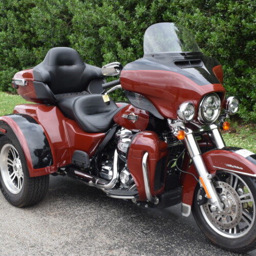 FLHTCUTG 2024 Tri Glide™ Ultra thumb 3