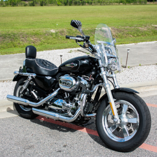 2013 Harley-Davidson® 1200 Custom XL1200C thumb 3