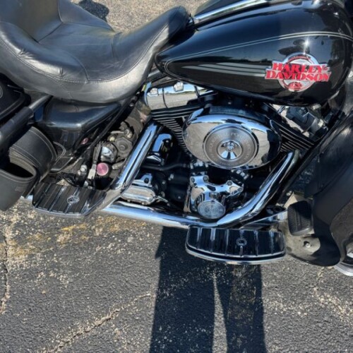 Harley-Davidson® Electra Glide® Ultra Classic® 2005 FLHTCU BLACK thumb 0