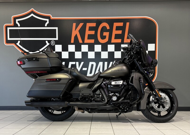 2021 Harley-Davidson® Ultra Limited River Rock Gray Denim/Black Denim - Black Finish