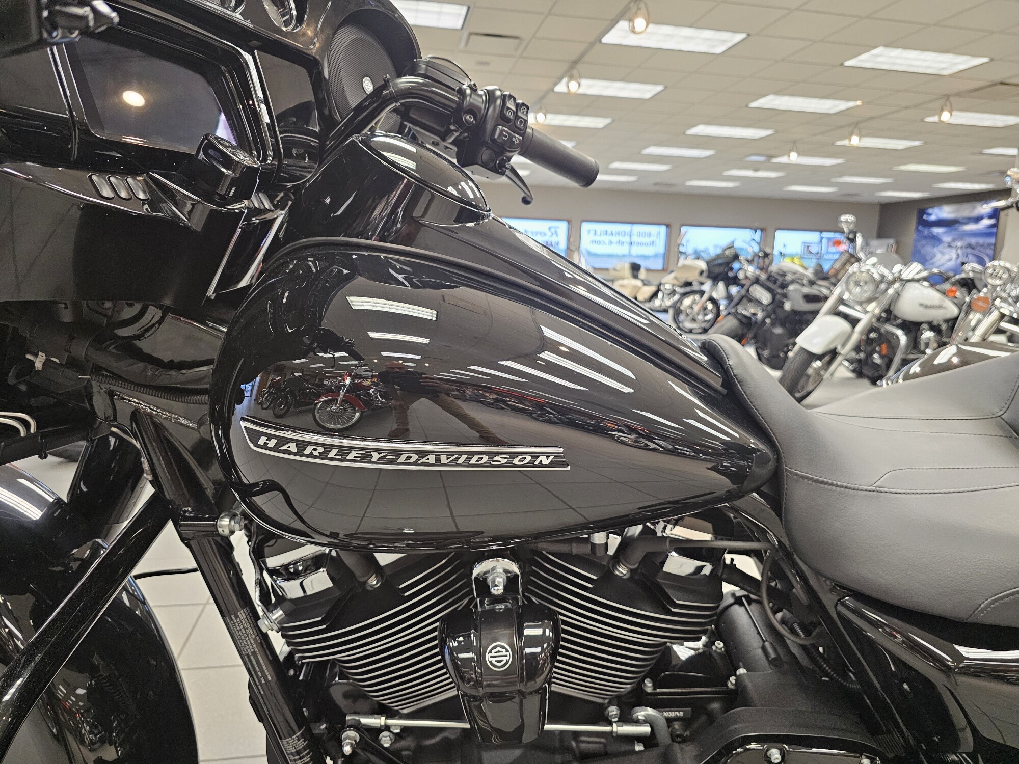 FLHXS 2019 Street Glide® Special, photo 16