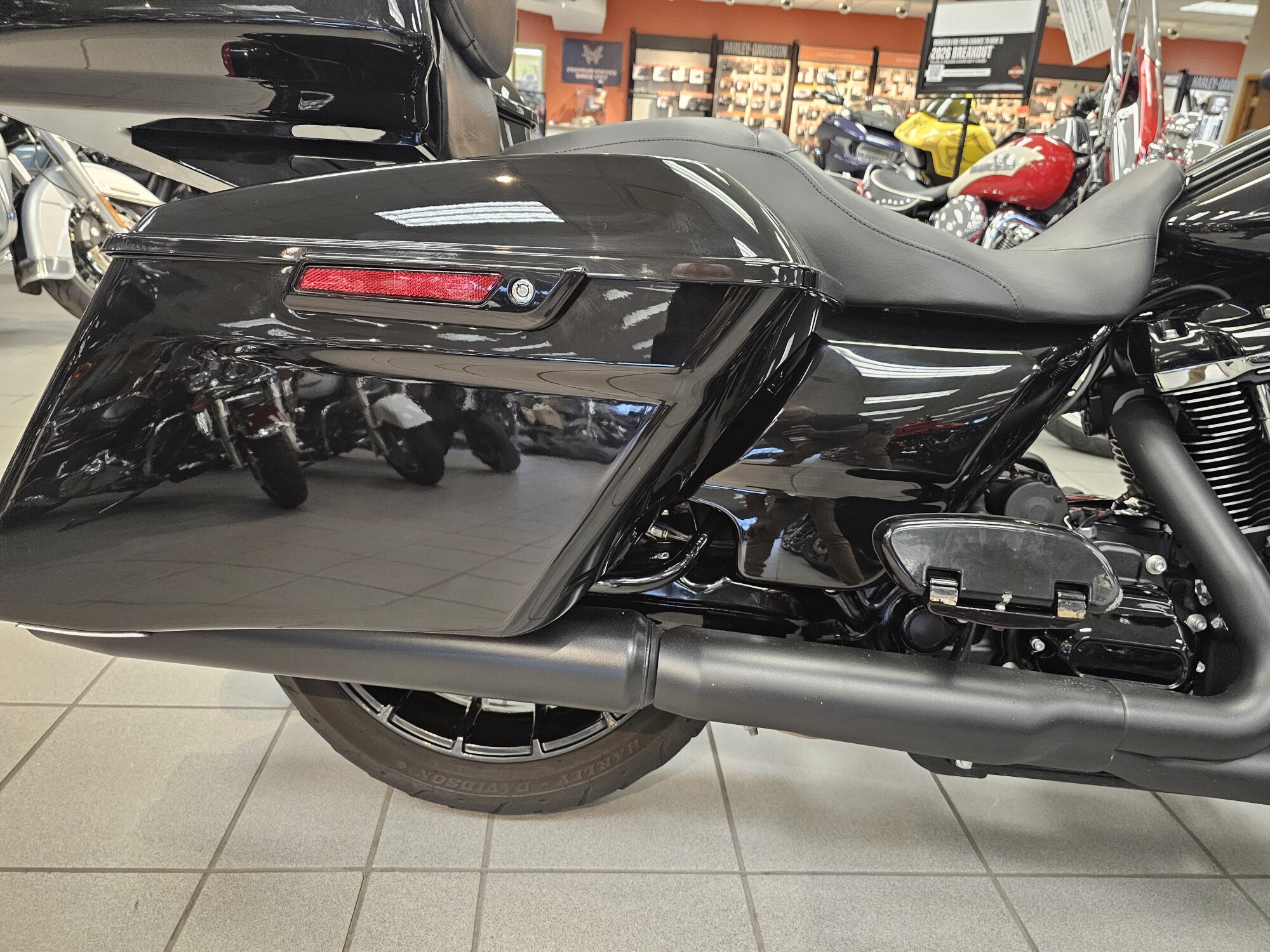 FLHXS 2019 Street Glide® Special, photo 13