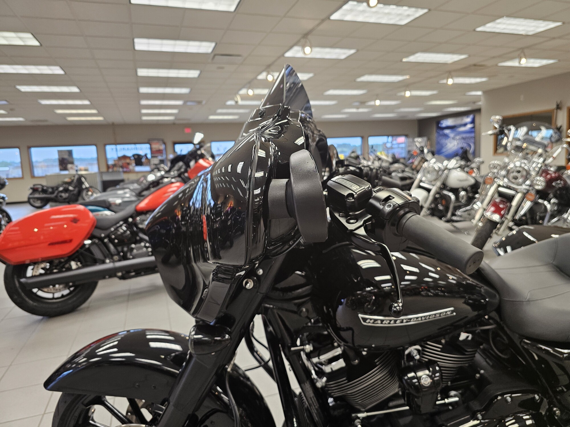 FLHXS 2019 Street Glide® Special, photo 19