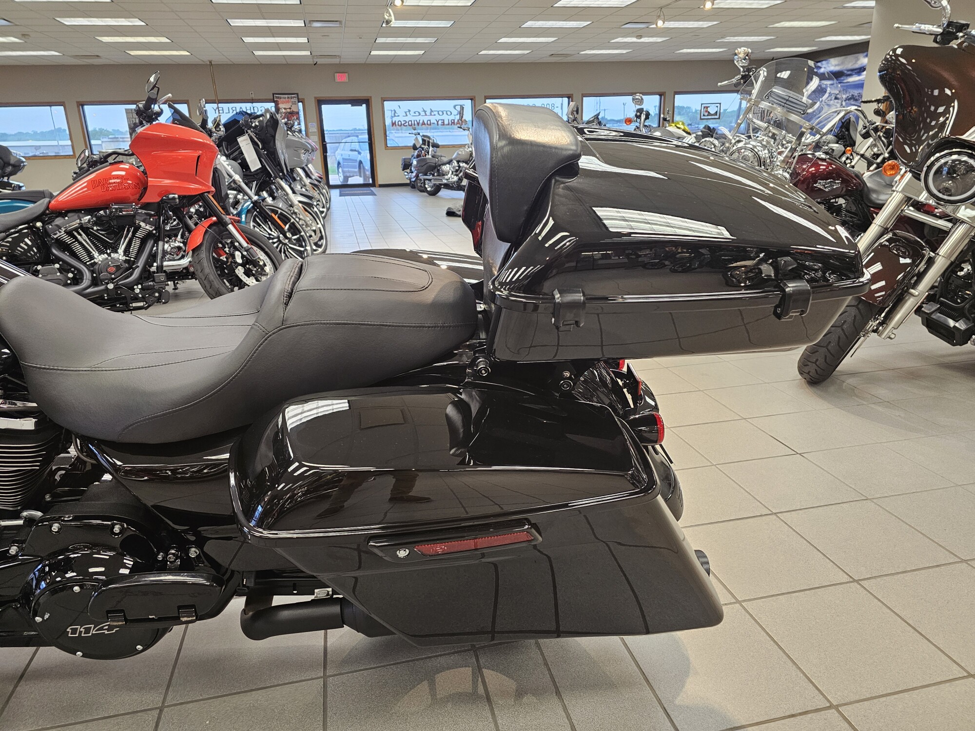 FLHXS 2019 Street Glide® Special, photo 22