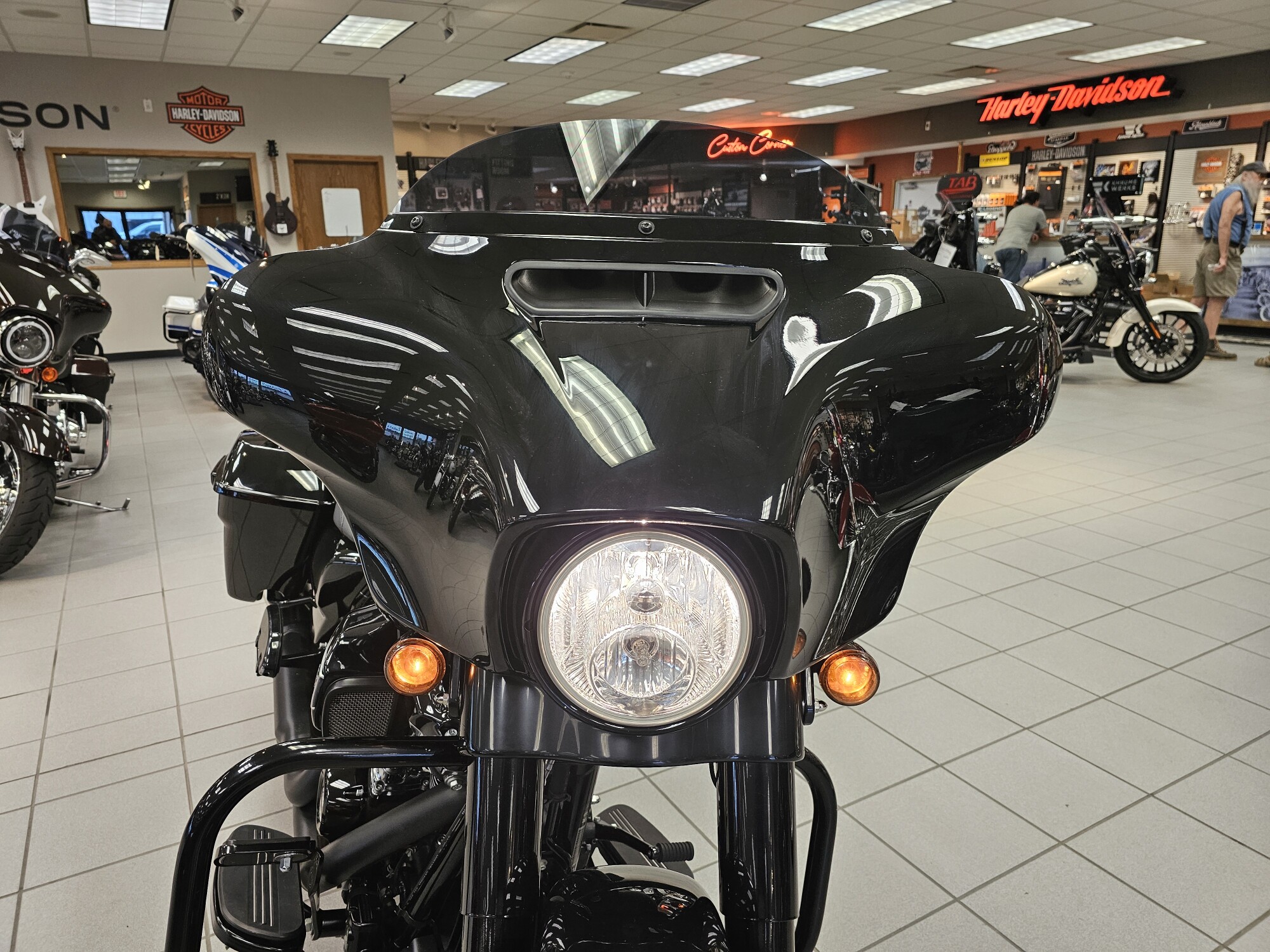 FLHXS 2019 Street Glide® Special, photo 27