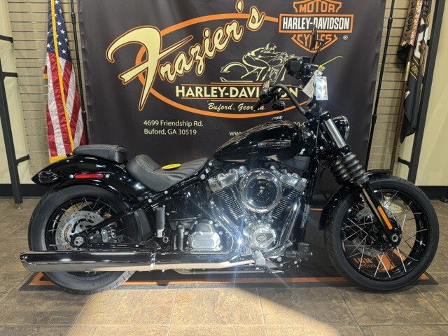 2026 Harley-Davidson® Street Bob® VIVID BLACK