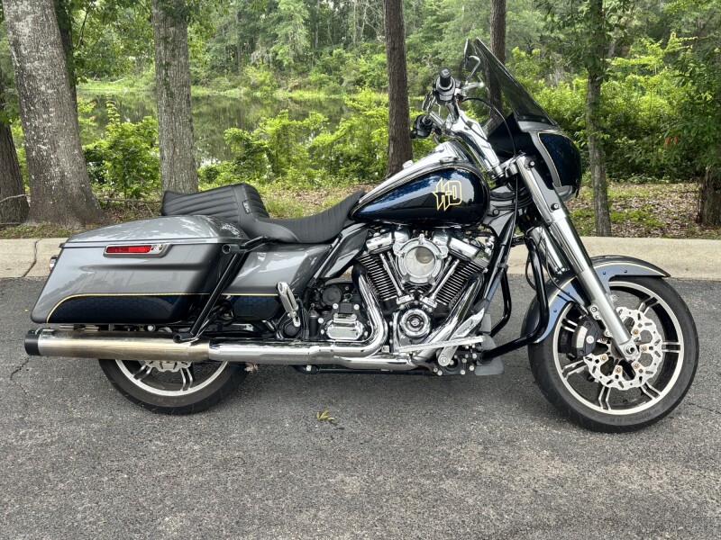 FLHR 2022 Road King®