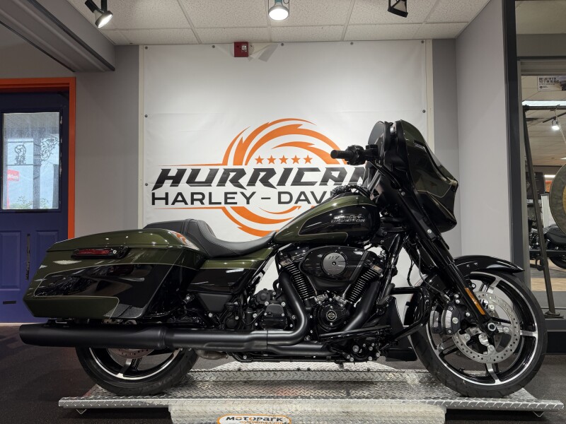 2026 Harley-Davidson Street Glide® – Modern Touring Icon