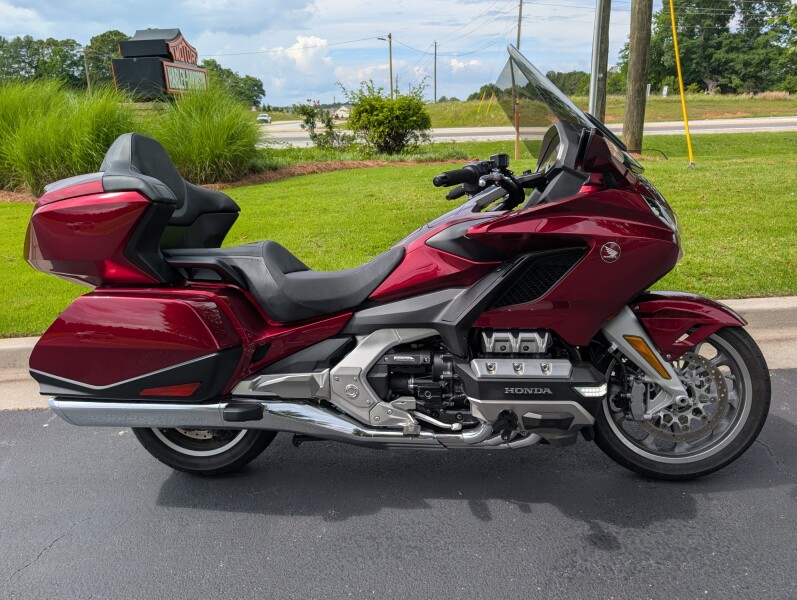 2023 Honda Gold Wing Tour DCT Candy Ardent Red/Bordeaux Red Met