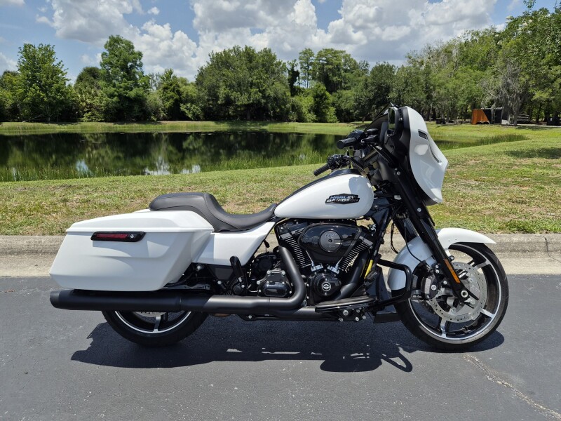 FLHX 2024 Street Glide®