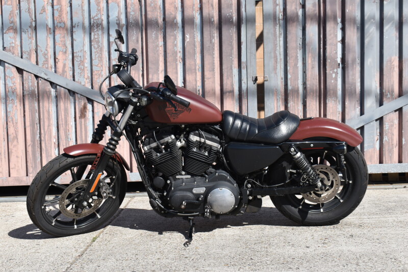 2017 Harley-Davidson® Iron 883™ XL 883N