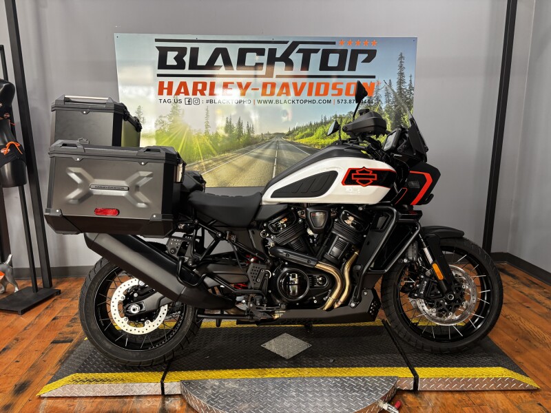 2026 Harley-Davidson® Pan America 1250 Limited WHITE ONYX PRL